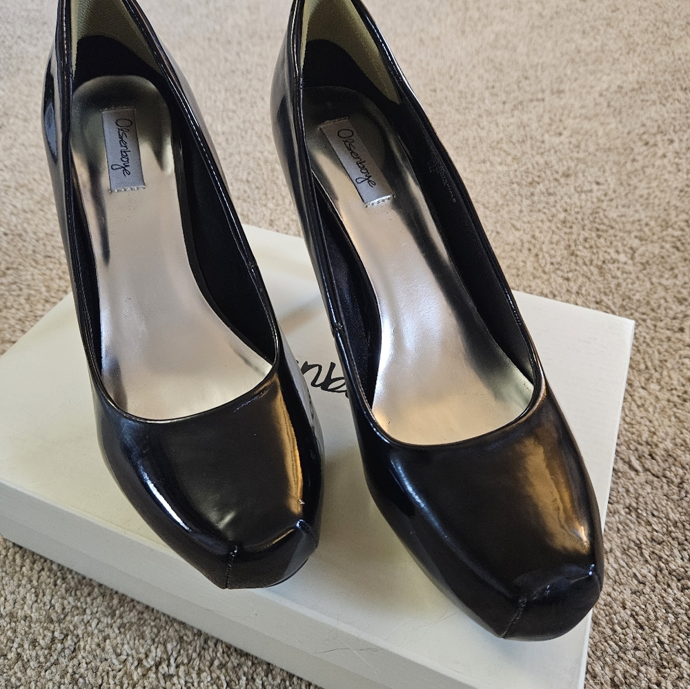 Olsenboye Black Patent Leather Heels Size 9 - Picture 6 of 6